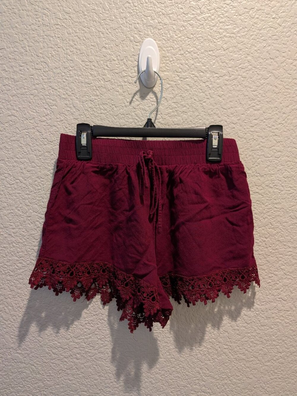 Forever 21 maroon flowy shorts - Size Small